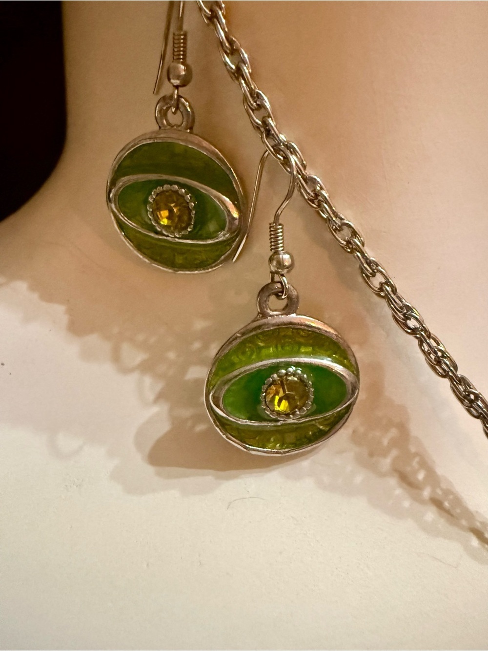 Vintage Green Enamel Evil Eye Statement Pendant Necklace & Earrings Set - Picture 3 of 4